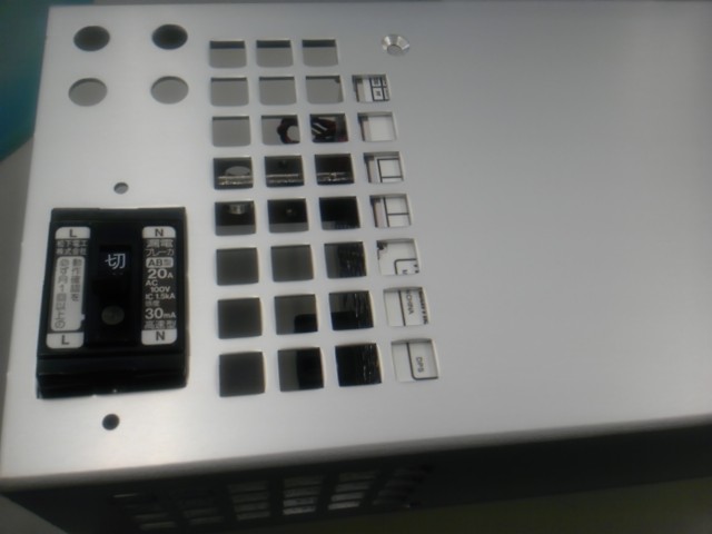 ファイル名: SH3F0493.jpg
ファイルサイズ: 35.1KB SH3F0493